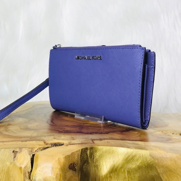 Michael Kors Jet Set Travel Double Zip Wristlet - Picture 2 of 8